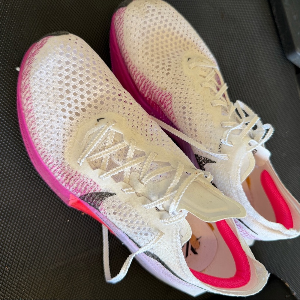Nike Women's White and Pink Athletic Shoes